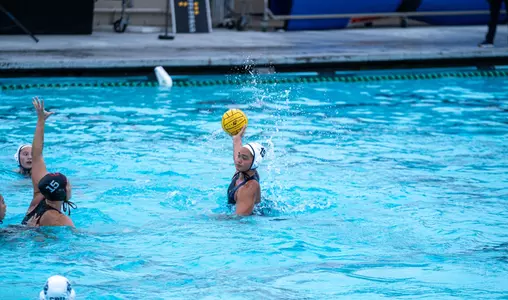 Kyra Looks to Pass
