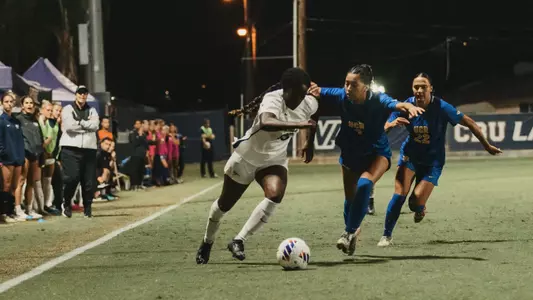 Lauryn White dribbling