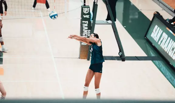 Maria digging