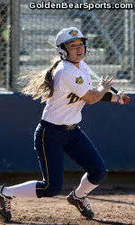 Three Bears Go Yard in 7-2 Win Over Pacific