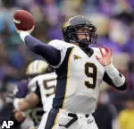Bears Fall to Huskies, 37-23