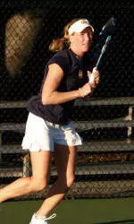No. 6 Bears Sting Hornets in 6-1 Victory