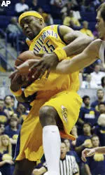 Golden Bears Fall in Hole Early, Lose to Cougars 70-49