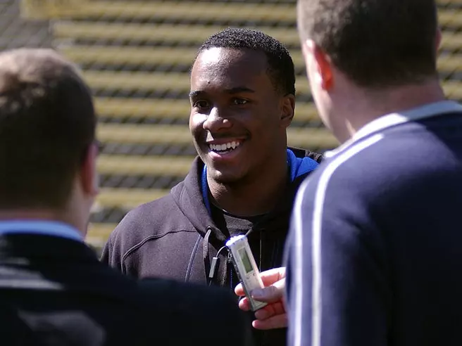 Jahvid Best Returns to Cal