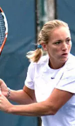 Babos Advances To Round Of 16 At Indoor Championships