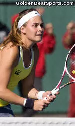 Susanyi Breaks Through to NCAA Semifinals