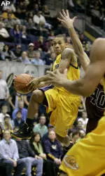 Bears Cruise Past Colgate, 83-48