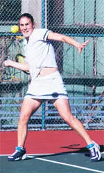 Tennis Grabs Second Shutout, Fourth Win in a Row