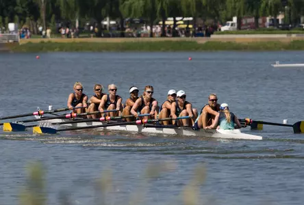 Women's Crew Varsity Eight - Big Row