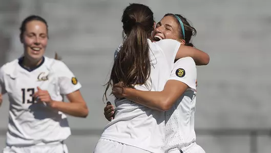 Grace Leer vs. Santa Clara celebrating