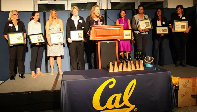 Women?s Soccer Inducts Nine Into Inaugural Lair of Legends