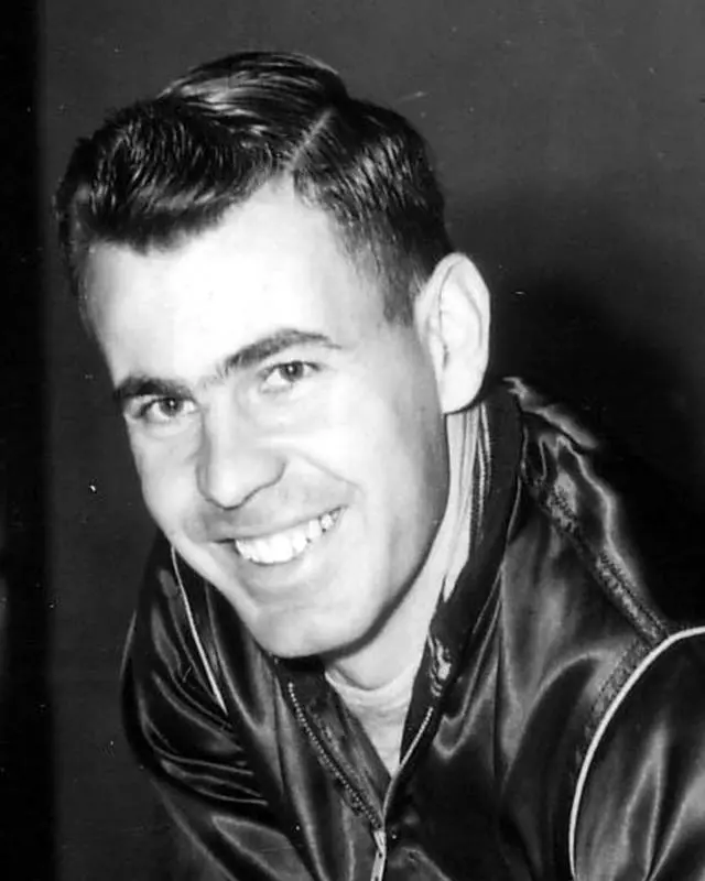 Andy Wolfe Bio