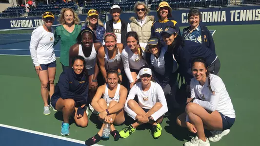 Bears pose with Cal women's tennis alumnae
