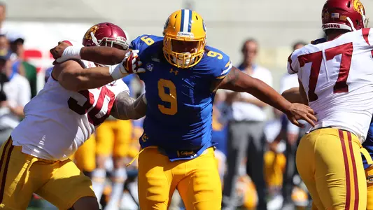 James Looney vs. USC 2017