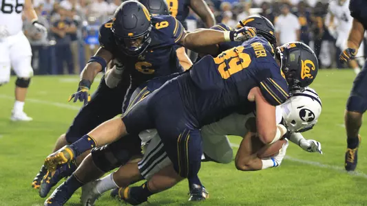 Evan Weaver tackle at BYU 2018