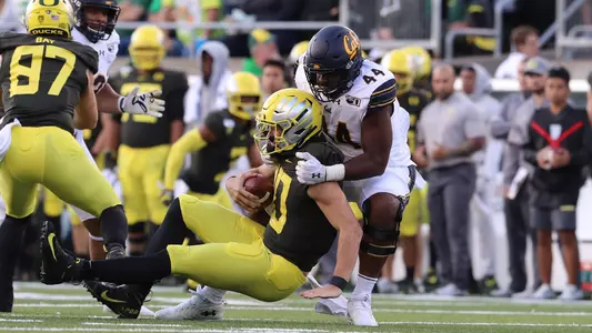 Zeandae Johnson sack at Oregon 2019