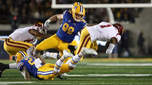 Evan Weaver vs. USC 2019