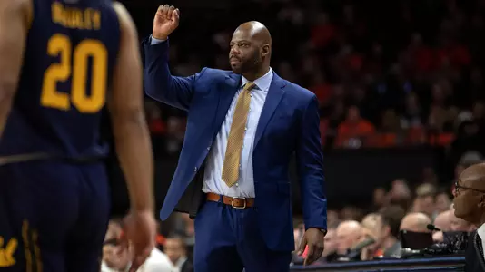 February 9, 2019; Gill Coliseum, Corvallis, Oregon, USA; Men's Basketball: California Golden Bears at Oregon State Beavers; Wyking Jones
Photo credit: Al Sermeno - KLC fotos
