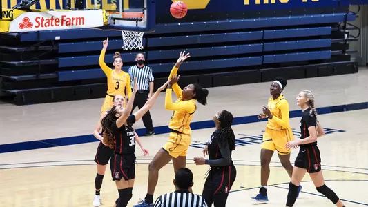 Michelle Onyiah Shooting the ball