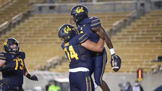 Bradrick Shaw TD celebrate vs. Oregon 2020