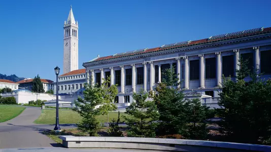 Doe Library, Memorial Glade