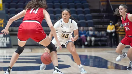 Jayda Curry vs Saint Martins