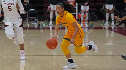 Leilani McIntosh Dribbles at No. 4 Stanford 2.28.21