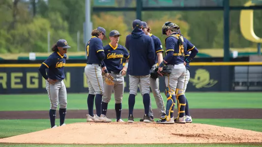 Cal Baseball Mound Visit at Oregon