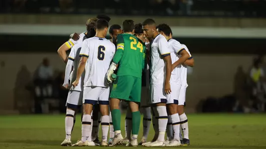 Cal huddle on the Farm