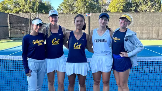Makenna Thiel, Tiziana-Marie Schomburg, Lan Mi, Berta Passola Folch and Cami Brown at the SMC Fall Invite
