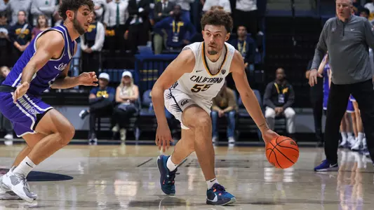 Men's Basketball: Devin Askew