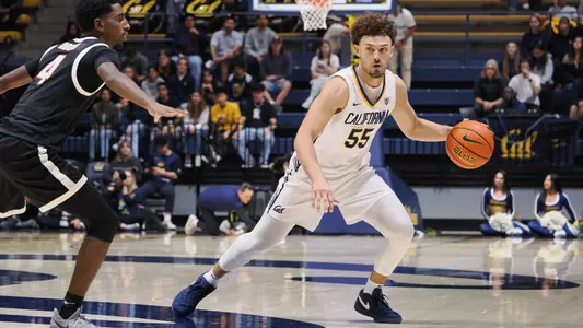 Men's Basketball: Devin Askew