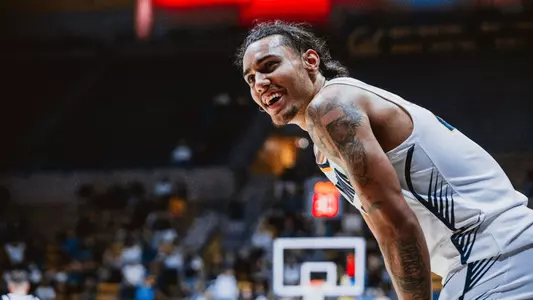 Men's Basketball: Jaylon Tyson