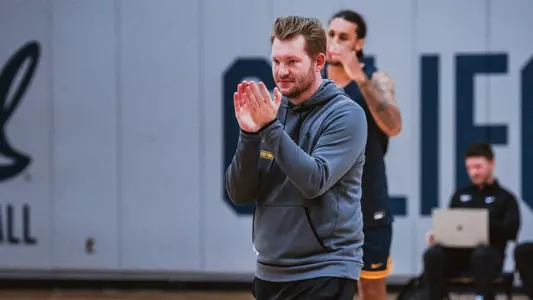 Men's Basketball: Nathan Martin