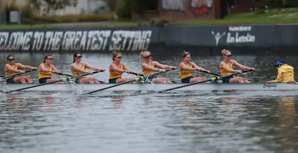 Cal women's rowing at Washington