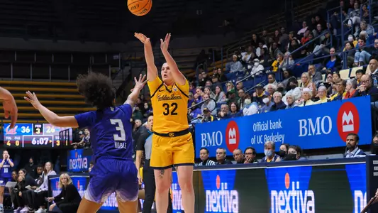 Ioanna Krimili shooting against Washington