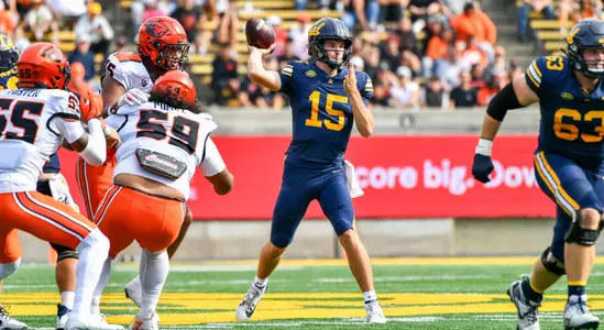 Bears Dismantle Oregon State, 44-7 Image