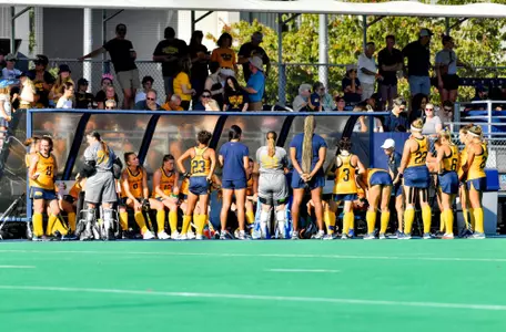Cal huddles up during the break