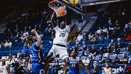 Men's Basketball: BJ Omot