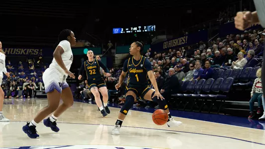 Leilani dribbling against Washington