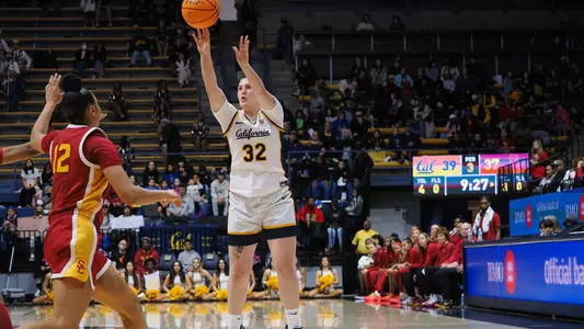 Ioanna Krimili shooting against USC