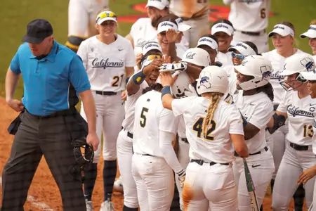 Mika Lee Grand Slam vs. Chattanooga