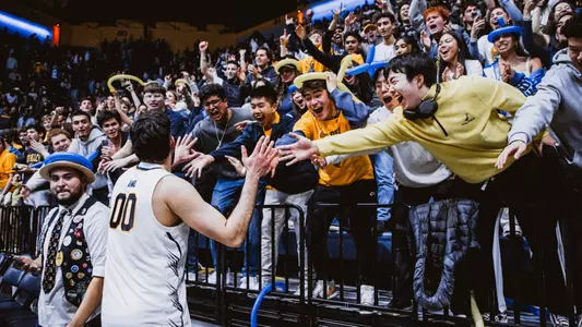 Men's Basketball: Fardaws Aimaq