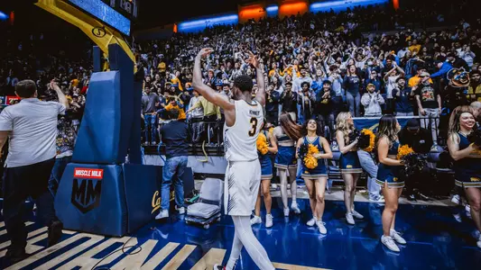 Men's Basketball: Keonte Kennedy