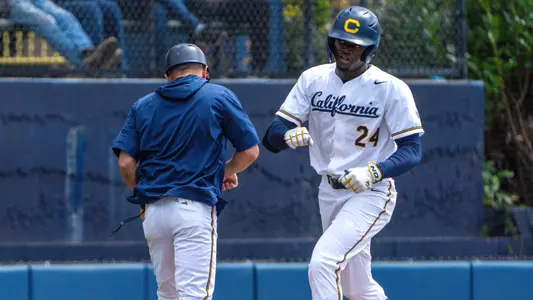 Rodney Green rounds the bases