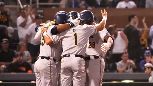 Cal celebrates Peyton Schulze home run vs Arizona