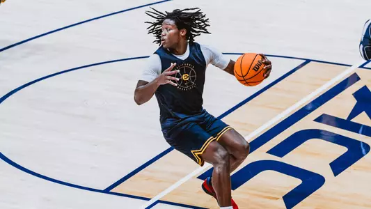 Men's Basketball: DJ Campbell