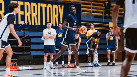 Men's Basketball: BJ Omot