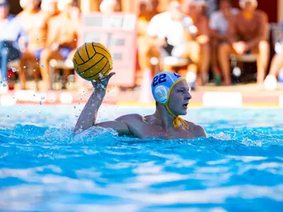 Bears Suffer Defeat To Top-Ranked Trojans