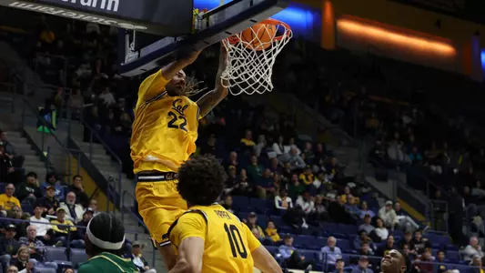 Chris Bell dunks vs. Sacramento State at Haas Pavilion
